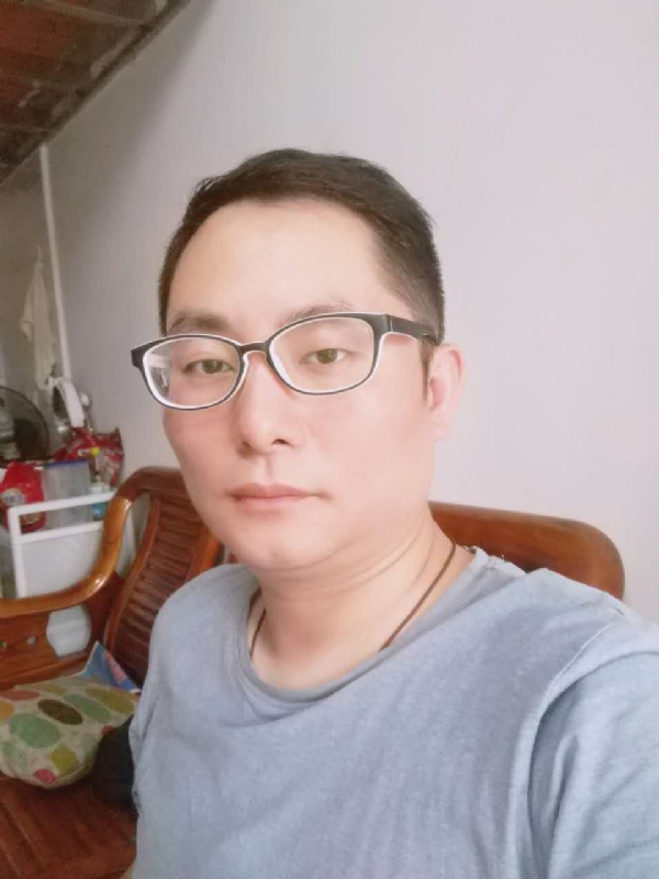 流星的尾巴的第一张照片--三明相亲网