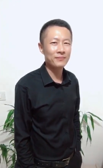地huhi的第一张照片--三明相亲网