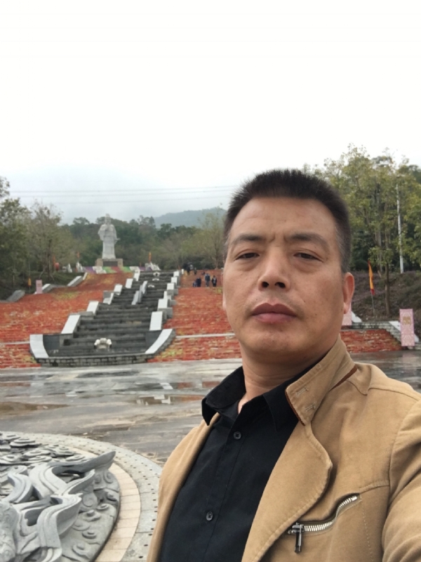 开心的松鼠的第二张照片--三明相亲网