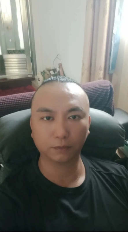 施逸森的第一张照片--三明相亲网
