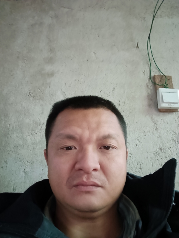 兰成龙的第四张照片--三明相亲网